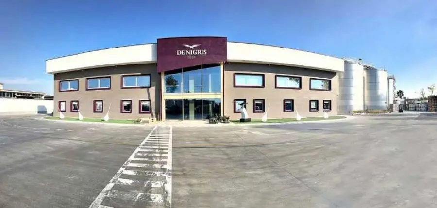 Maglia Rosa Di Mediatrends Al Gruppo De Nigris Che Da 135 Anni Produce 