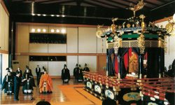 Ceremony_of_Enthronement4_Wikimedia Commons_free_photo_Japan_Giappone_imperatore