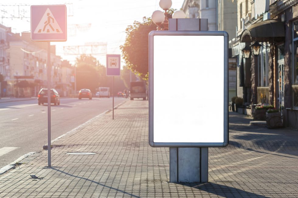 pexels-filirovska-4913828_free_pexels_billboard_adv_pubblicità_cartellone