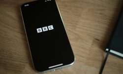 appshunter-io-5pavAyGMNA8-unsplash_bbc_free_smartphone