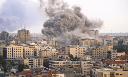 Israeli_airstrike_on_Gaza_Strip_during_Gaza_War_23-25_free_Wikimedia