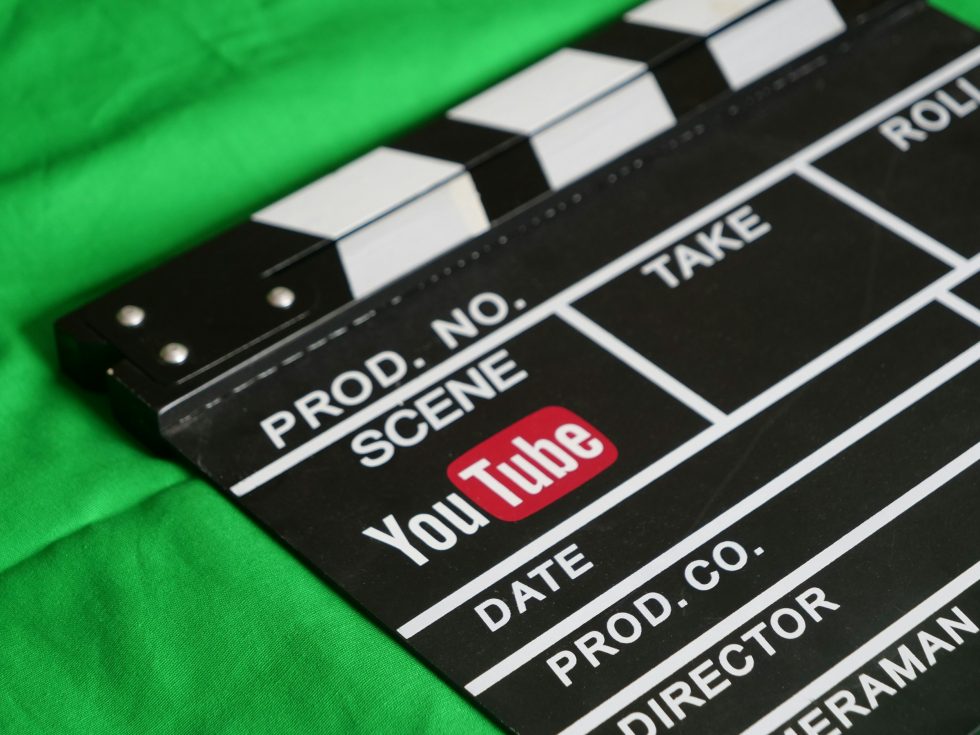 YouTube_studi_cinematografici_Hollywood_ciak_free_Unsplash_polimake-vTWT7TF13Jk-unsplash