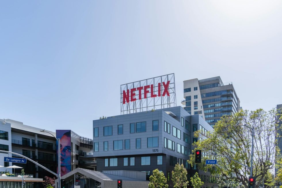 Netflix_free_offices_Los_Angeles_California_streaming_pexels-navlakha-32744970